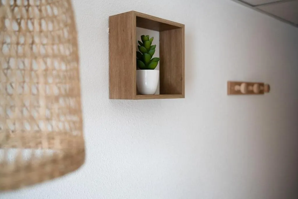 Joli Studio, Clim Proche Gare Et Centre Ville Lourdes 0*,
