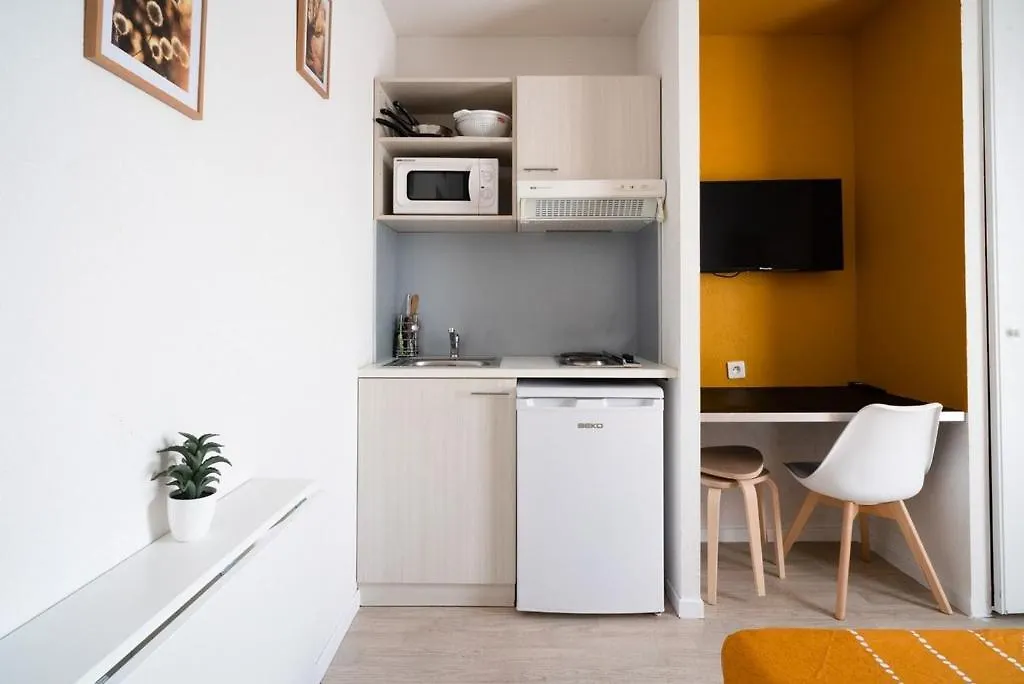 Joli Studio, Clim Proche Gare Et Centre Ville Lourdes Apartamento