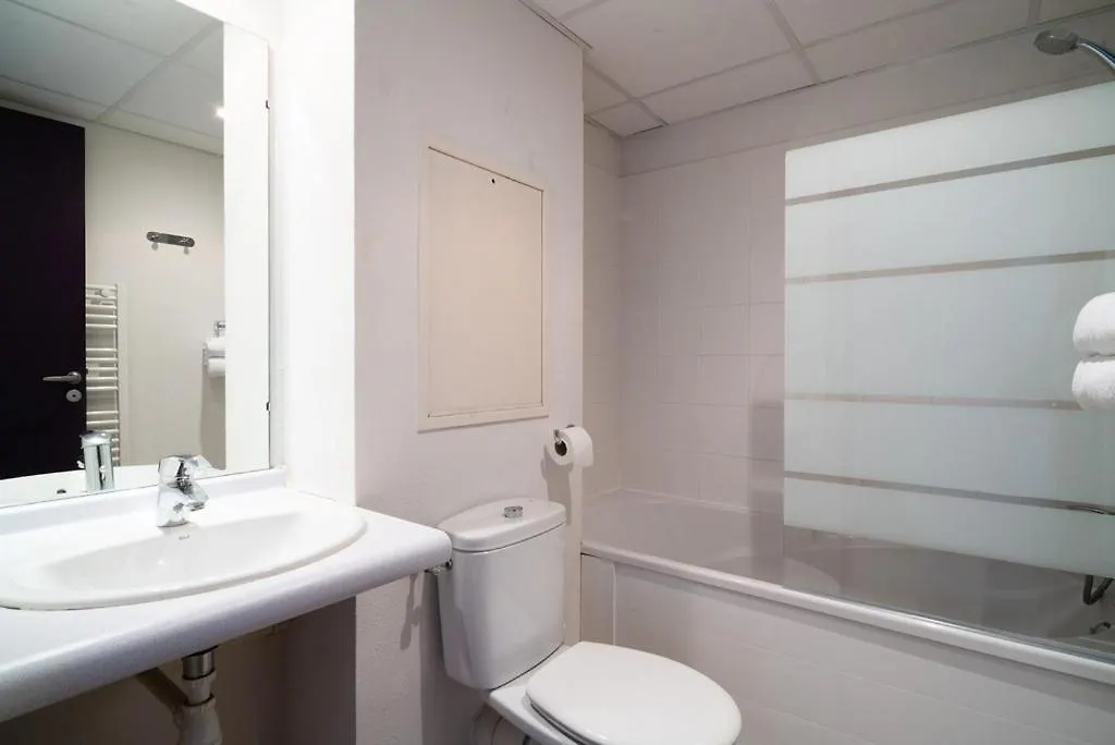 Joli Studio, Clim Proche Gare Et Centre Ville Lourdes Apartamento